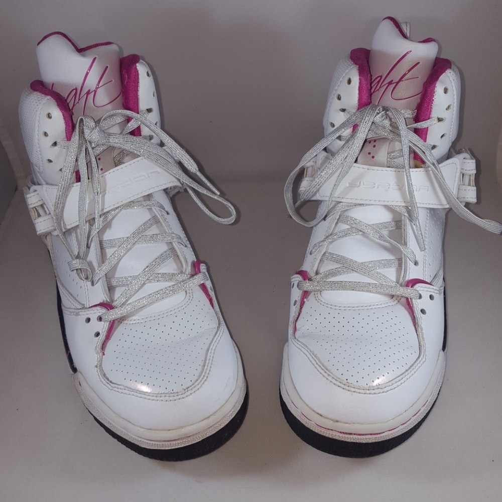 Air Jordan Girl's Hi Top Basketball Shoes Size 7Y